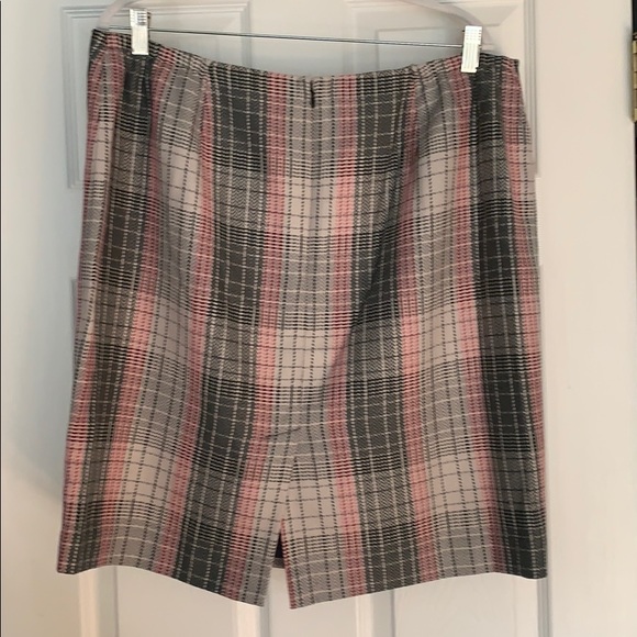 🌺TALBOTS Woman WOOL SKIRT🌺 - Picture 2 of 4